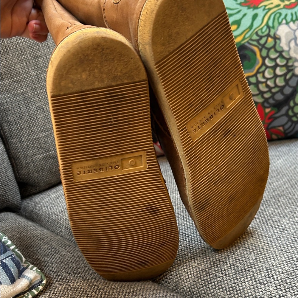 Stylish Tan Leather Women's Winter Boots - Picture 7 of 10